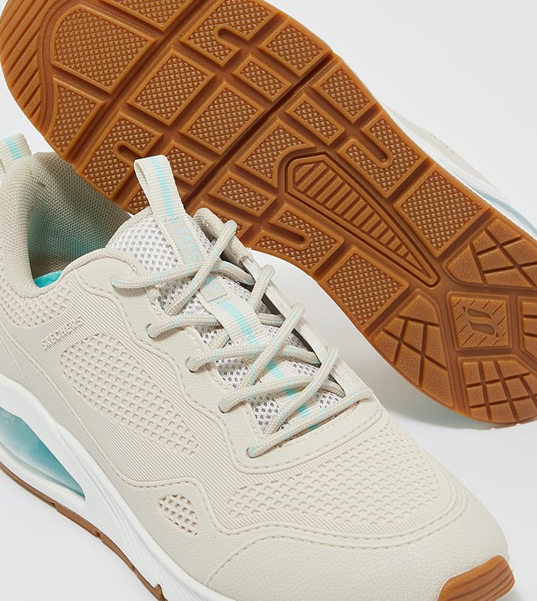 Skechers Uno 2 – Travel Sneakers Off White