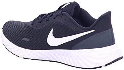 Nike Revolution 5