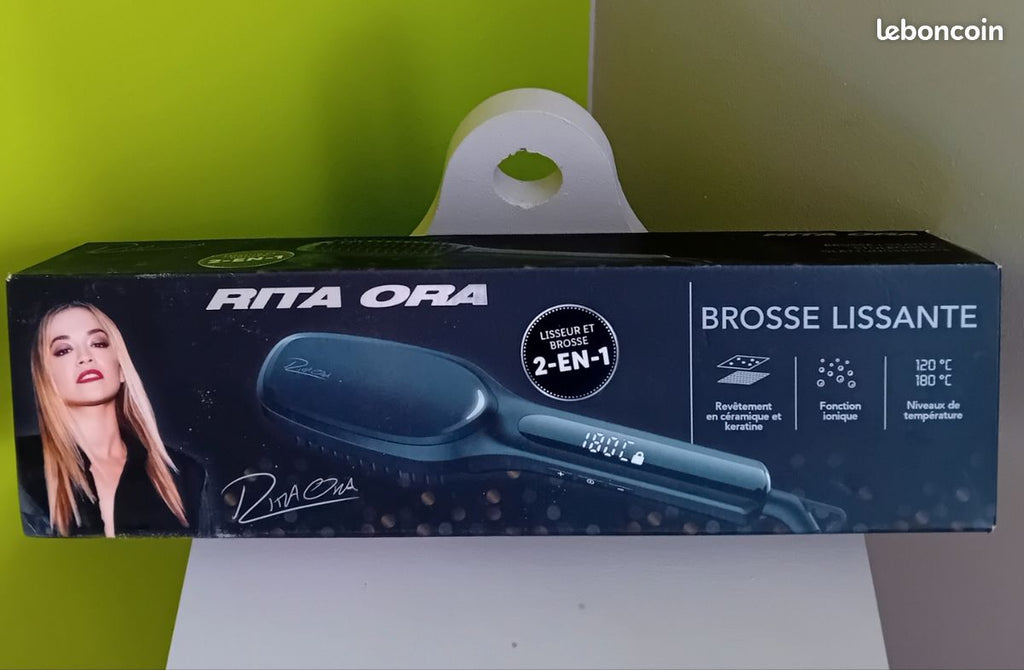 RITA ORA Hair Straightening Brush