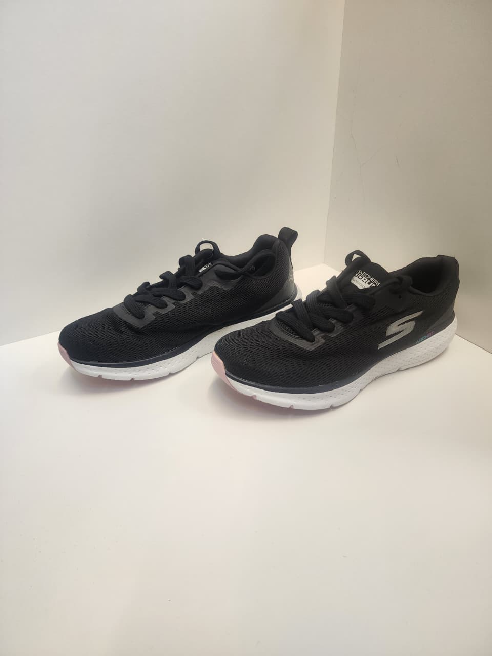 Skechers Arch Fit