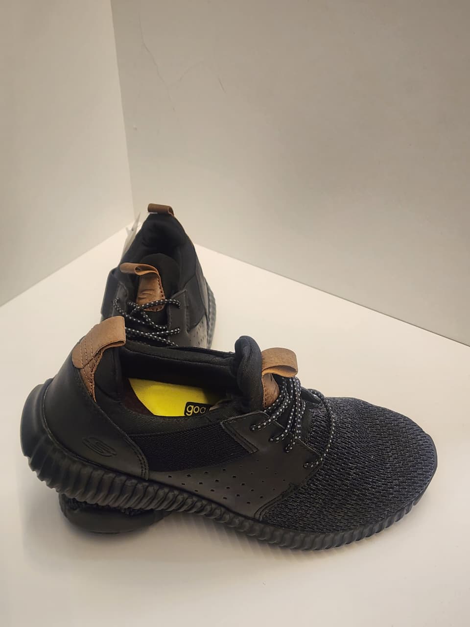 Skechers Delson – Camben