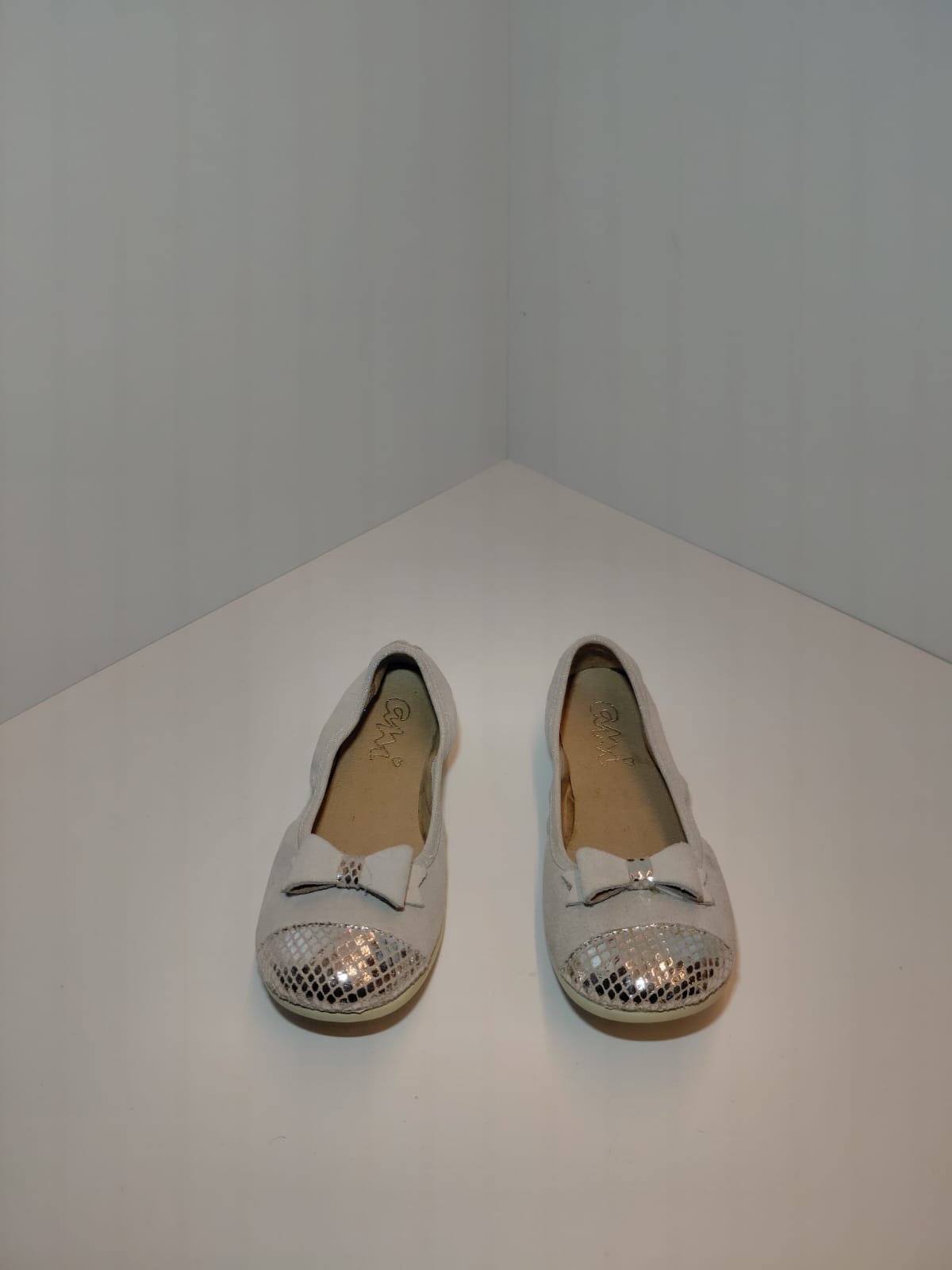 Girls Beige Ballet Flats with Metallic Toe & Bow Detail