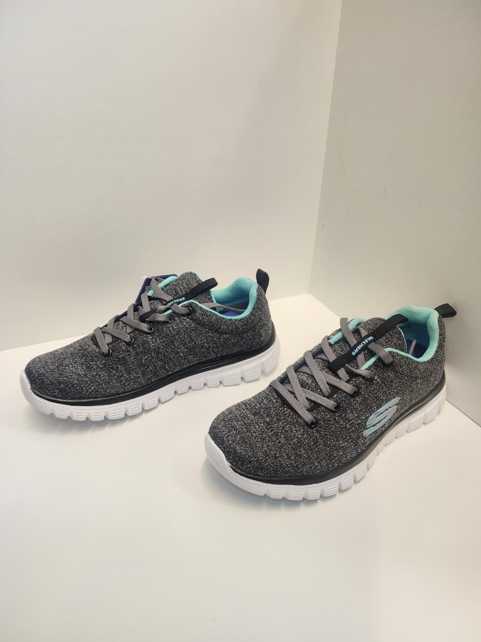 Skechers Graceful – Get Connected