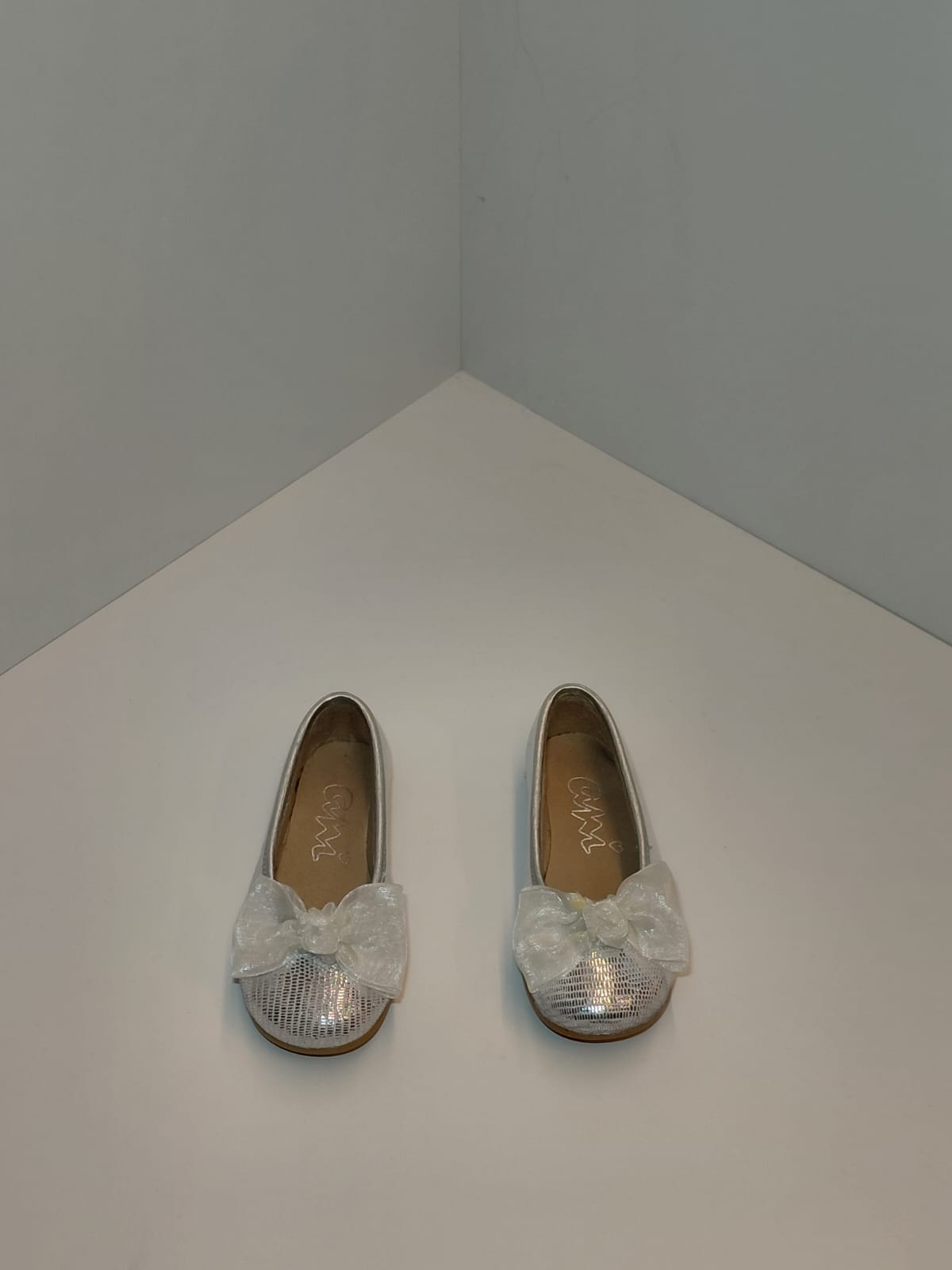 Girls Metallic Ballet Flats with Bow
